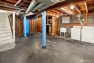 8622 17th Ave NE, Seattle, WA 98115 - Photo 16
