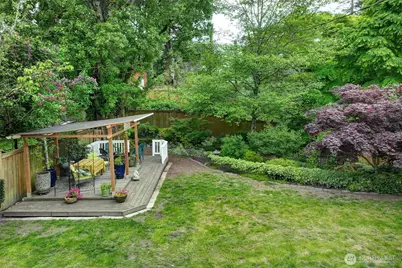 8451 35th Avenue SW, Seattle, WA 98126 - Photo 16