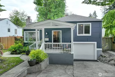 8451 35th Avenue SW, Seattle, WA 98126 - Photo 2