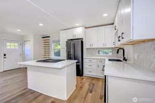 3806 35th Ave W, Seattle, WA 98199 - Photo 10