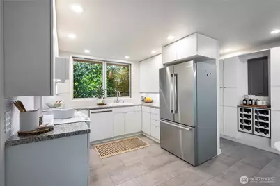 1207 NE 140th Street, Seattle, WA 98125 - Photo 10
