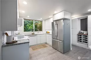 1207 NE 140th St, Seattle, WA 98125 - Photo 10