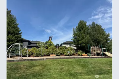 6008 NE 1st Circle, Renton, WA 98059 - Photo 36
