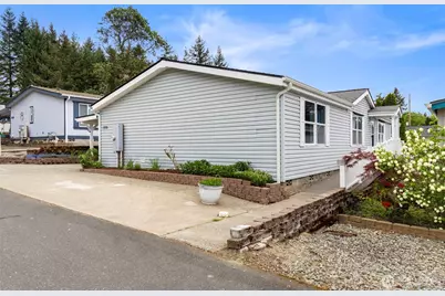 789 NE Reeds Meadow Lane, Bremerton, WA 98311 - Photo 2