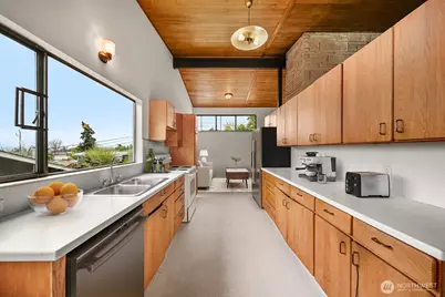 2512 S Raymond Street, Seattle, WA 98108 - Photo 6
