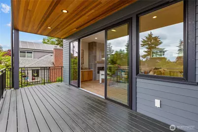 6832 47th Avenue NE, Seattle, WA 98115 - Photo 14