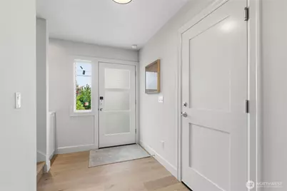 6832 47th Avenue NE, Seattle, WA 98115 - Photo 4