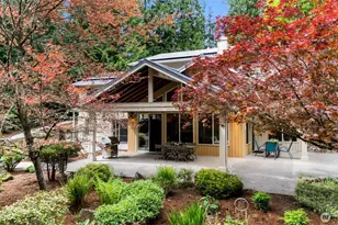 25119 NE 18th St, Sammamish, WA 98074 - Photo 2