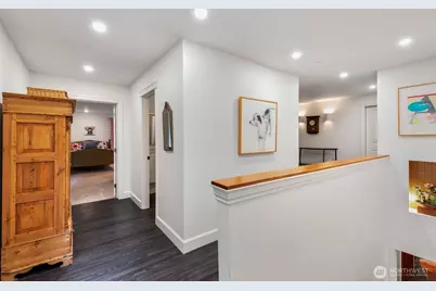 25119 NE 18th Street, Sammamish, WA 98074 - Photo 16