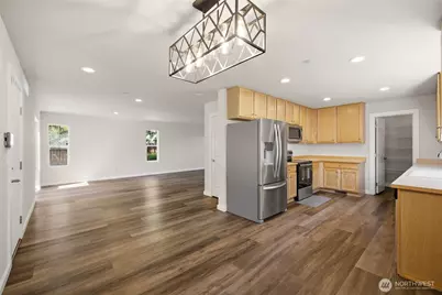 1537 Bobs Hollow Lane, DuPont, WA 98327 - Photo 6