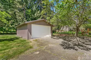 1909 Division St NW, Olympia, WA 98502 - Photo 32