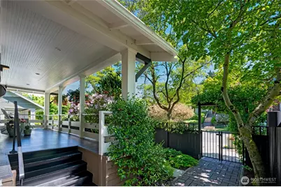 5207 Wallingford Avenue N, Seattle, WA 98103 - Photo 4