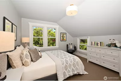 5207 Wallingford Avenue N, Seattle, WA 98103 - Photo 20