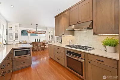 5207 Wallingford Avenue N, Seattle, WA 98103 - Photo 18