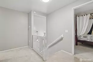 22330 NE 28th St, Sammamish, WA 98074 - Photo 16