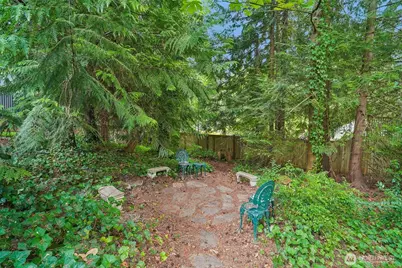 22330 NE 28th Street, Sammamish, WA 98074 - Photo 30