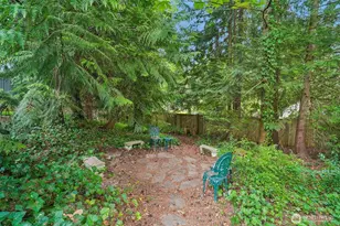 22330 NE 28th St, Sammamish, WA 98074 - Photo 30