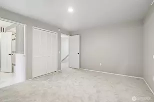 22330 NE 28th St, Sammamish, WA 98074 - Photo 20
