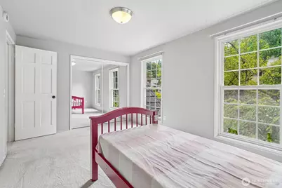 22330 NE 28th Street, Sammamish, WA 98074 - Photo 24