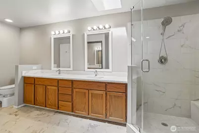 22330 NE 28th Street, Sammamish, WA 98074 - Photo 18