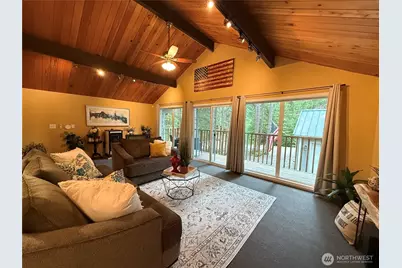 811 N Potlatch Drive, Hoodsport, WA 98548 - Photo 8