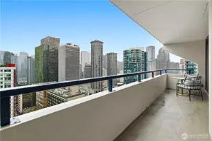 2100 3rd Ave, Seattle, WA 98121 - Photo 12