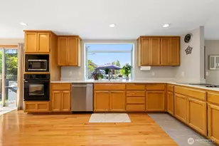 2423 240th St SE, Bothell, WA 98021 - Photo 14