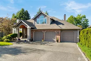 2423 240th St SE, Bothell, WA 98021 - Photo 2