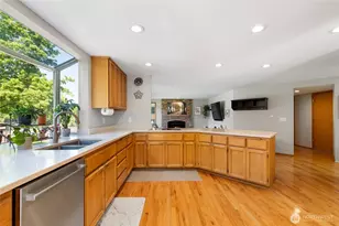 2423 240th St SE, Bothell, WA 98021 - Photo 16