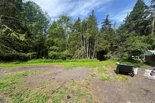 143 Johnson Ln, Oak Harbor, WA 98277 - Photo 4