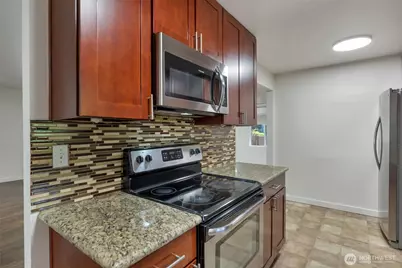 11229 29th Avenue SW, Seattle, WA 98146 - Photo 8