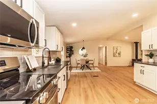 22014 130th St E, Bonney Lake, WA 98391 - Photo 32