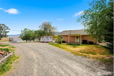 16800 State Hwy 241, Sunnyside, WA 98944 - Photo 2