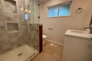 4502 E Bay Dr NW, Gig Harbor, WA 98335 - Photo 10