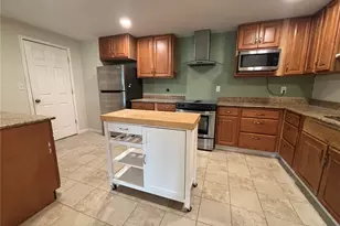 4502 E Bay Dr NW, Gig Harbor, WA 98335 - Photo 4