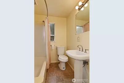 14019 36th Avenue NE, Seattle, WA 98125 - Photo 10
