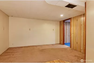 14019 36th Avenue NE, Seattle, WA 98125 - Photo 16