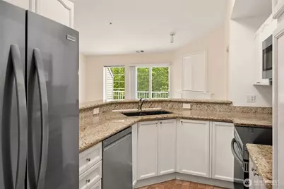 12105 NE 171st Pl #A302, Bothell, WA 98011 - Photo 6