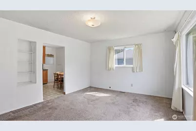 1107 E Chicago Street, Kent, WA 98030 - Photo 4
