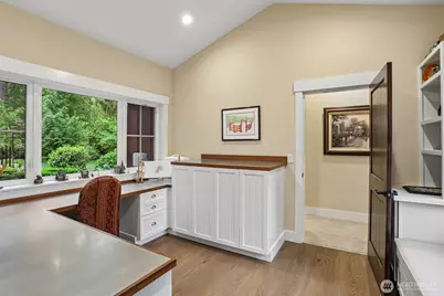 24827 NE 80th Street, Redmond, WA 98053 - Photo 18