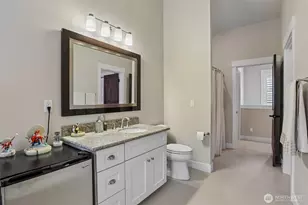 24827 NE 80th St, Redmond, WA 98053 - Photo 28