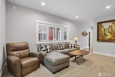 24827 NE 80th Street, Redmond, WA 98053 - Photo 18