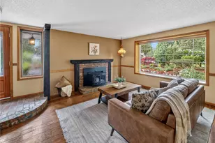 3306 217th Pl SE, Sammamish, WA 98075 - Photo 4