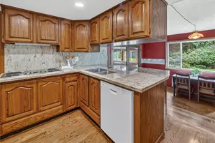 3306 217th Pl SE, Sammamish, WA 98075 - Photo 8