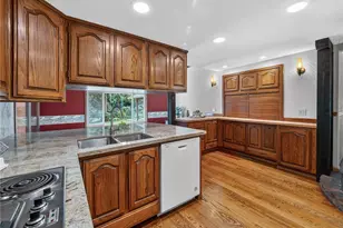 3306 217th Pl SE, Sammamish, WA 98075 - Photo 10