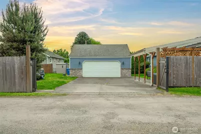 1010 Academy Street, Sumner, WA 98390 - Photo 32