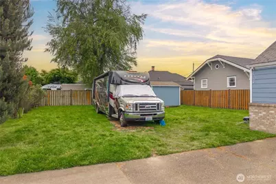 1010 Academy Street, Sumner, WA 98390 - Photo 34