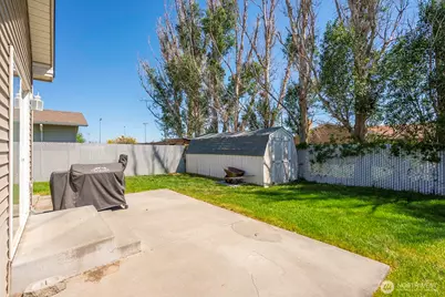 813 NW Sunburst Court, Moses Lake, WA 98837 - Photo 32