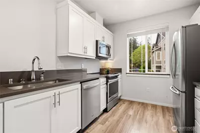 21317 48th Avenue W #E6, Mountlake Terrace, WA 98043 - Photo 12