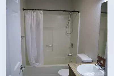 710 10th Street NE #D, Auburn, WA 98002 - Photo 12
